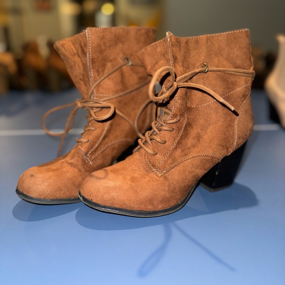 Brown Tan ankle lace up boots